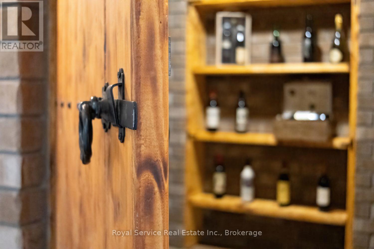 381 SHARPE LINE - Image 36