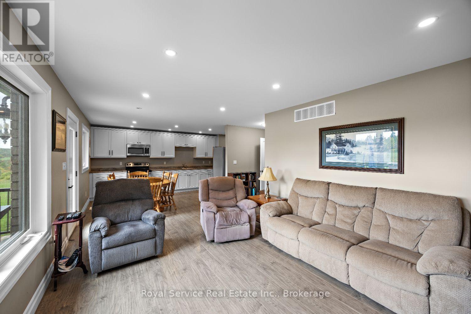 381 SHARPE LINE - Image 39