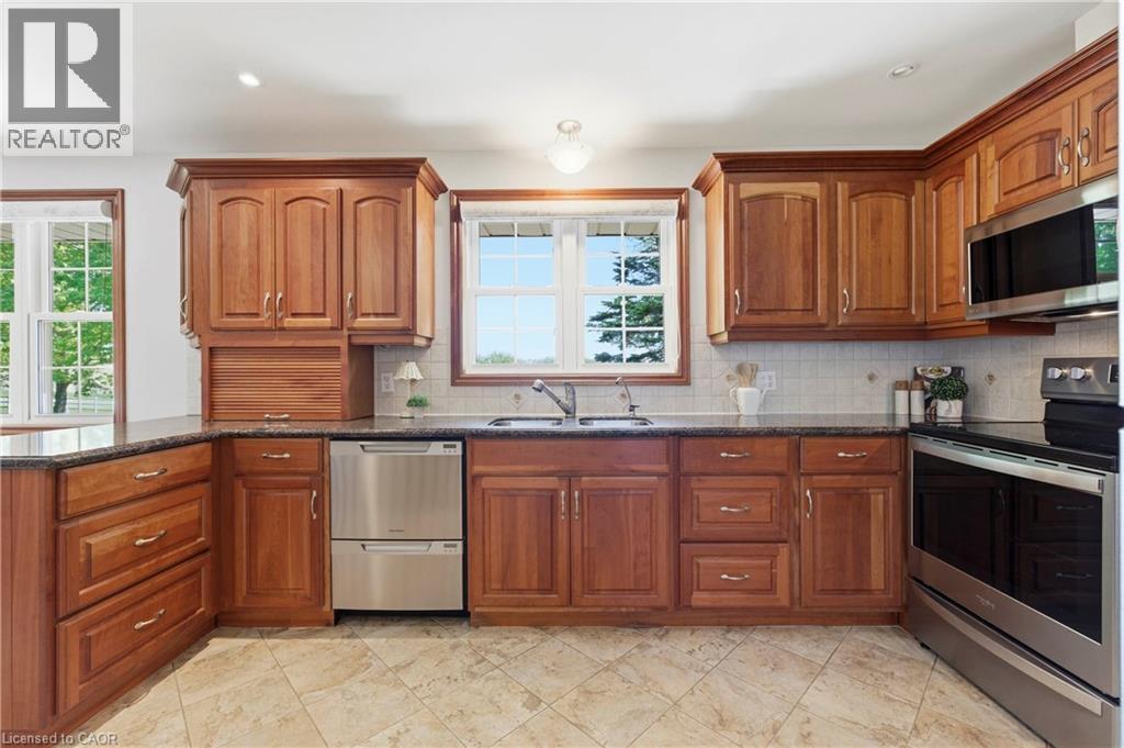 1068 CAMERON Road - 9