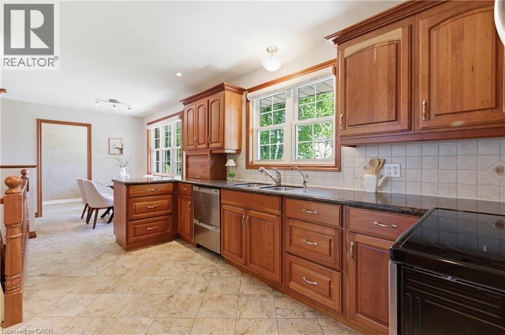 1068 CAMERON Road - 10
