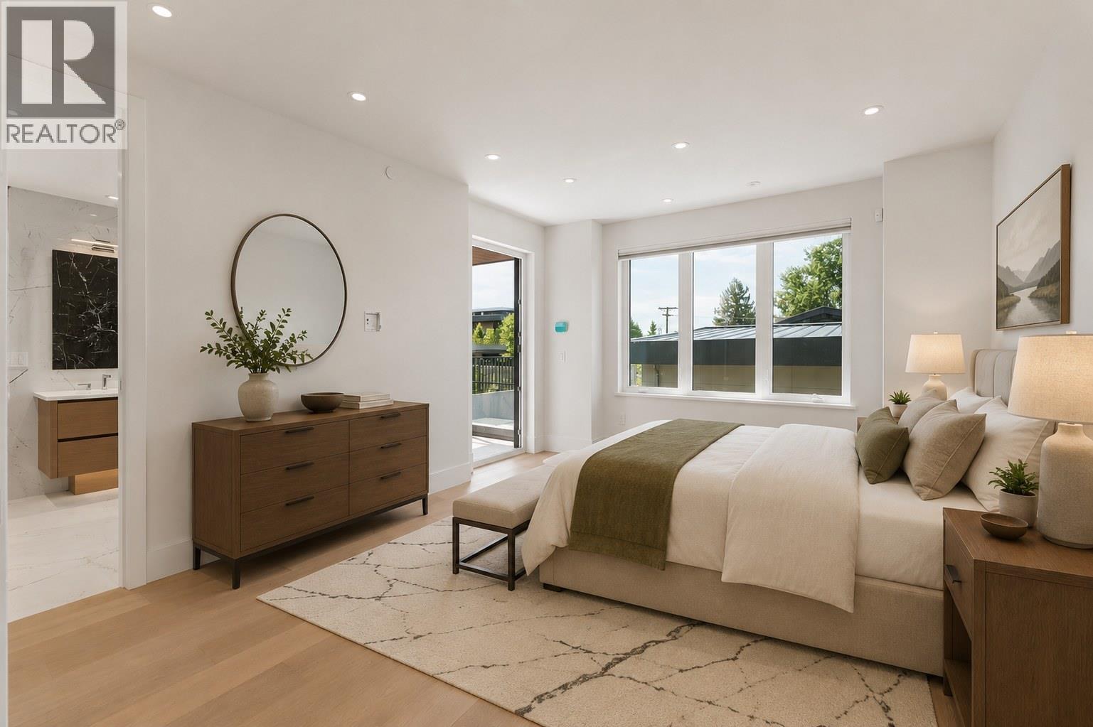 1202 DUCHESS AVENUE, West Vancouver