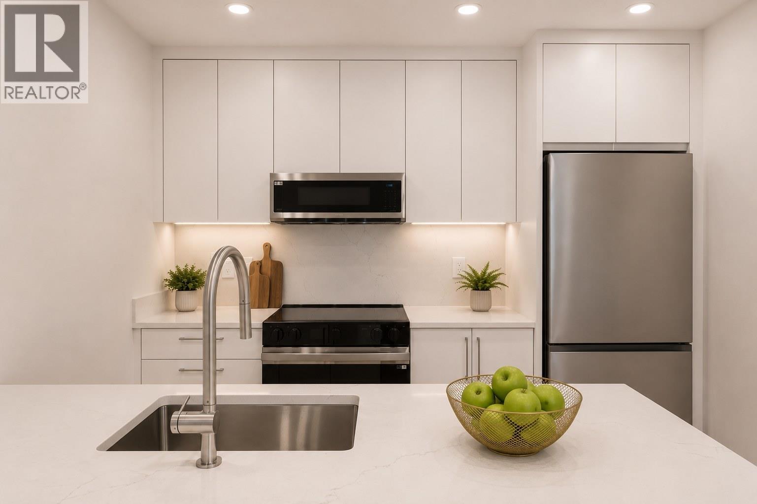 1202 DUCHESS AVENUE, West Vancouver