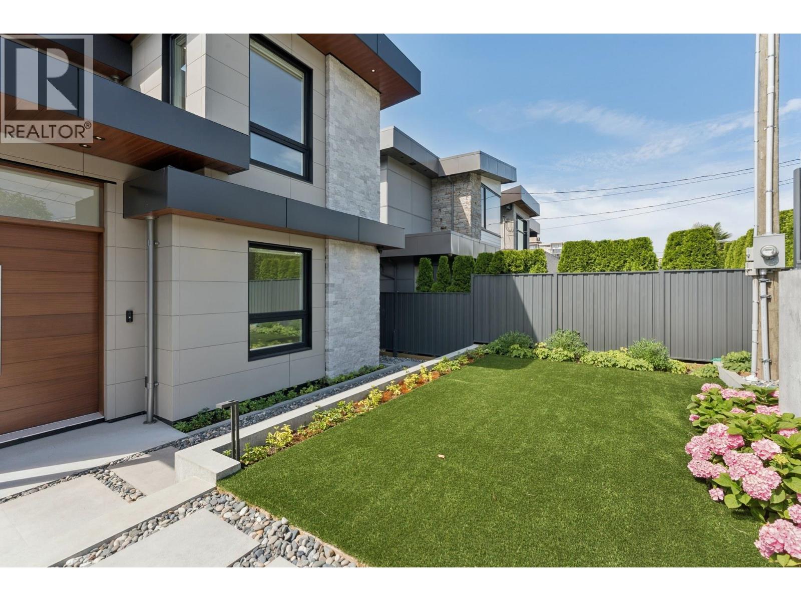 1202 DUCHESS AVENUE, West Vancouver