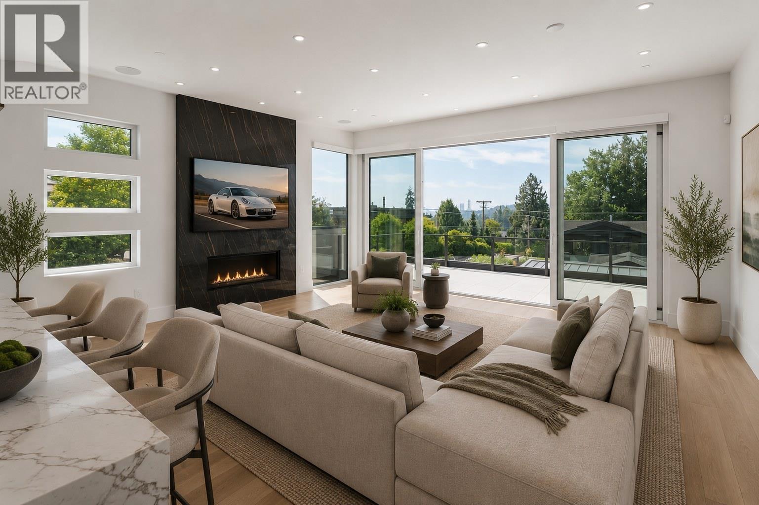 1202 DUCHESS AVENUE, West Vancouver