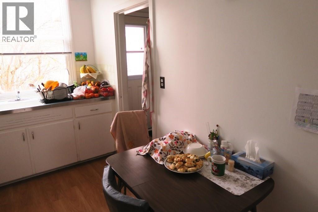 139 1 Street S - 5
