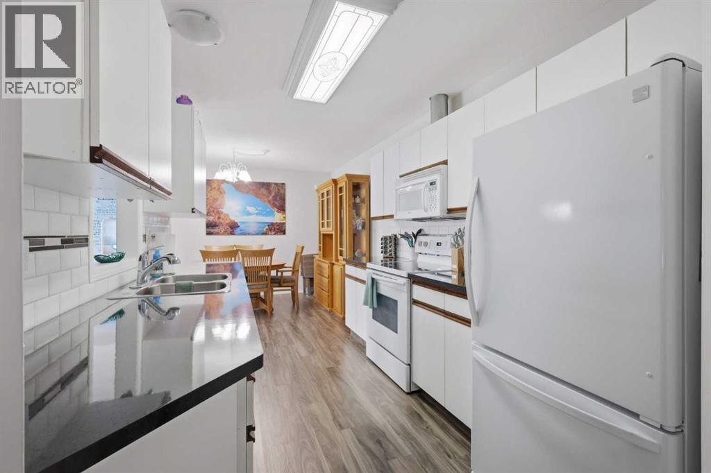 24 Wildrose Drive - 9