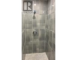 201 - 20473 Highway 48, East Gwillimbury, ON L0G1M0 Photo 9