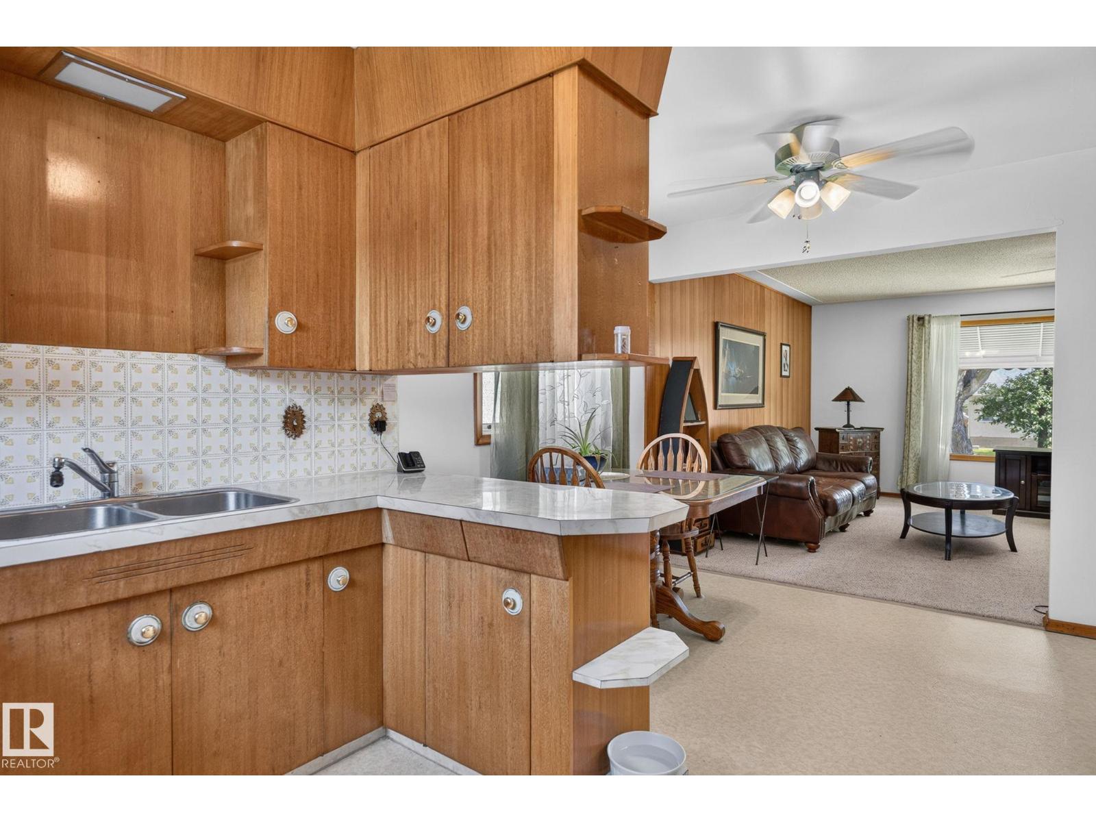12908 104 ST NW - 12