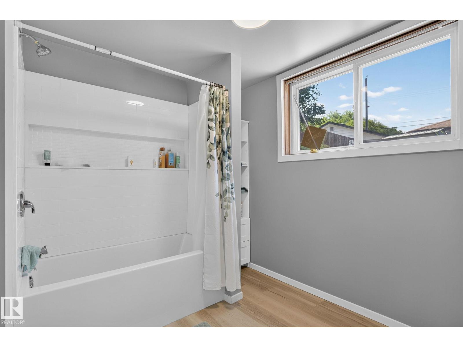 12908 104 ST NW - 36
