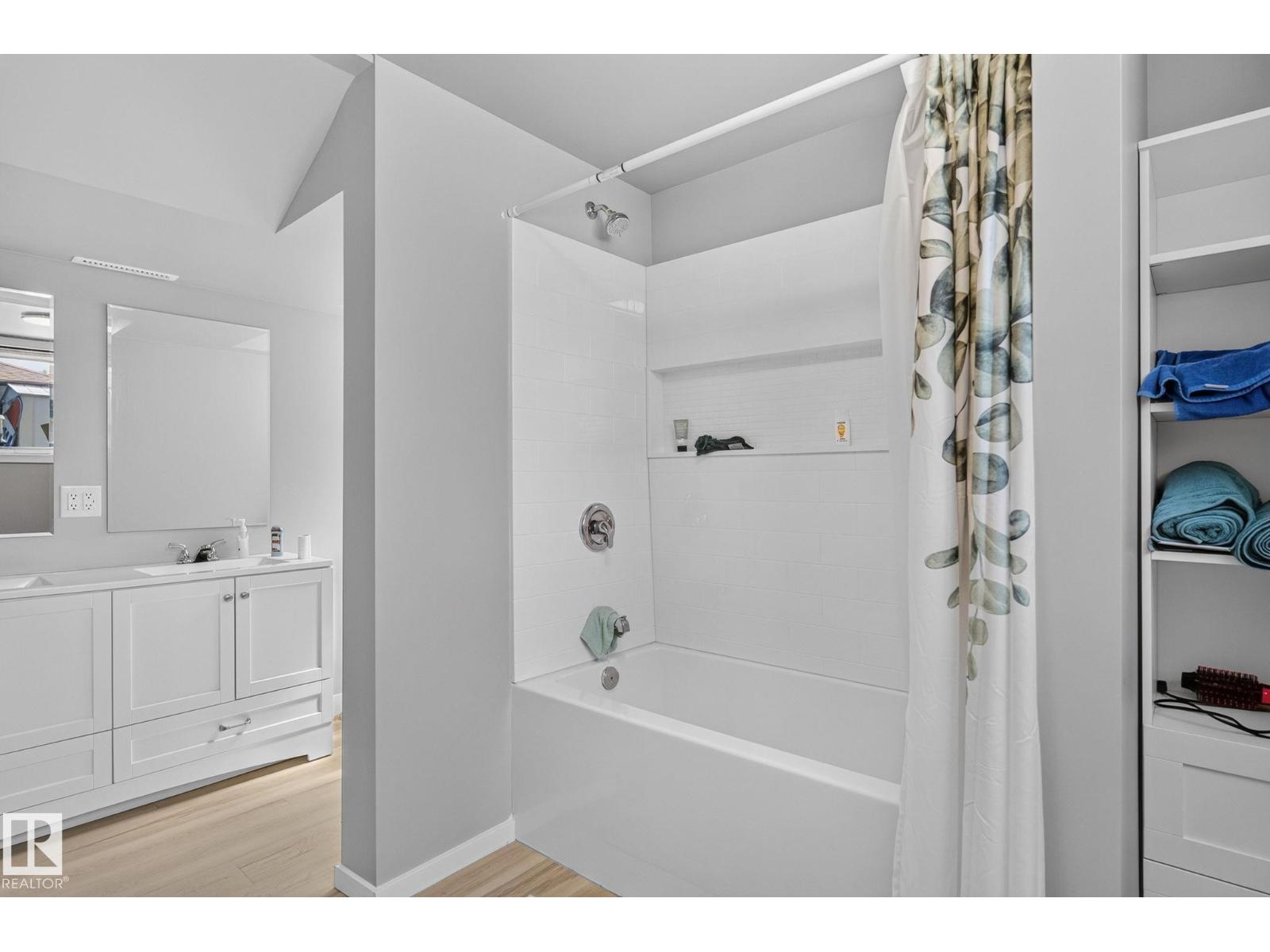 12908 104 ST NW - 37