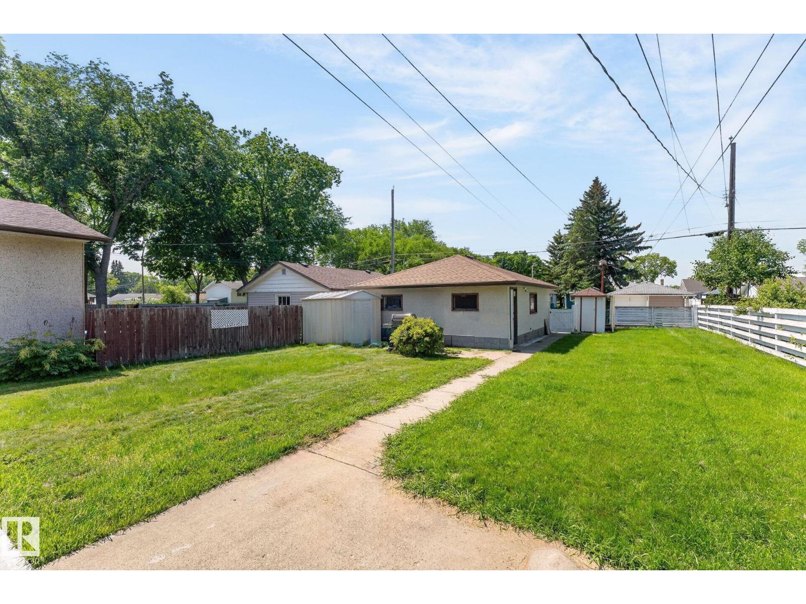 12908 104 ST NW - 52