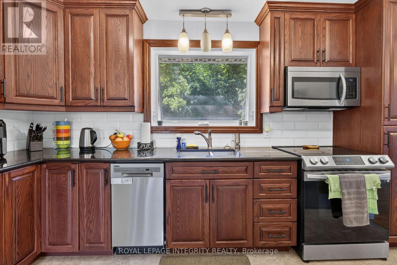 241 WADE AVENUE - 10
