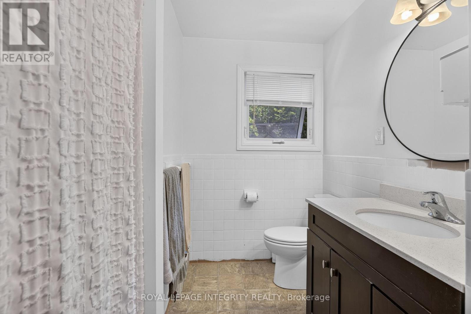 241 WADE AVENUE - 17