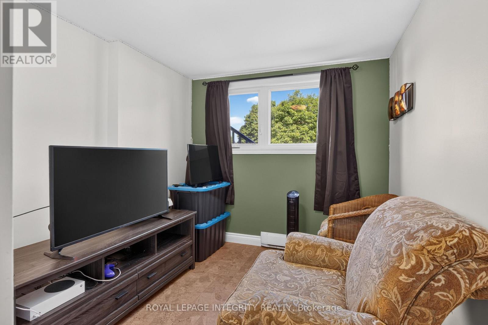 241 WADE AVENUE - 18