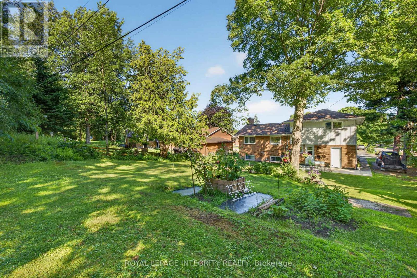 241 WADE AVENUE - 29