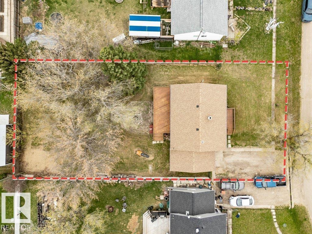 4809 32 St. - 51