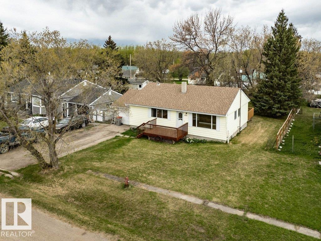 4809 32 St. - 43