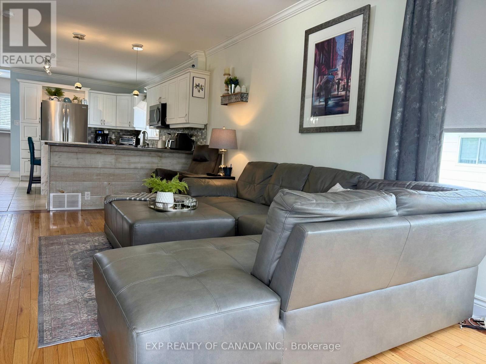 609 PINE STREET S - 15