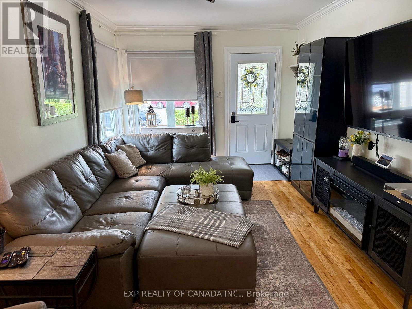 609 PINE STREET S - 16