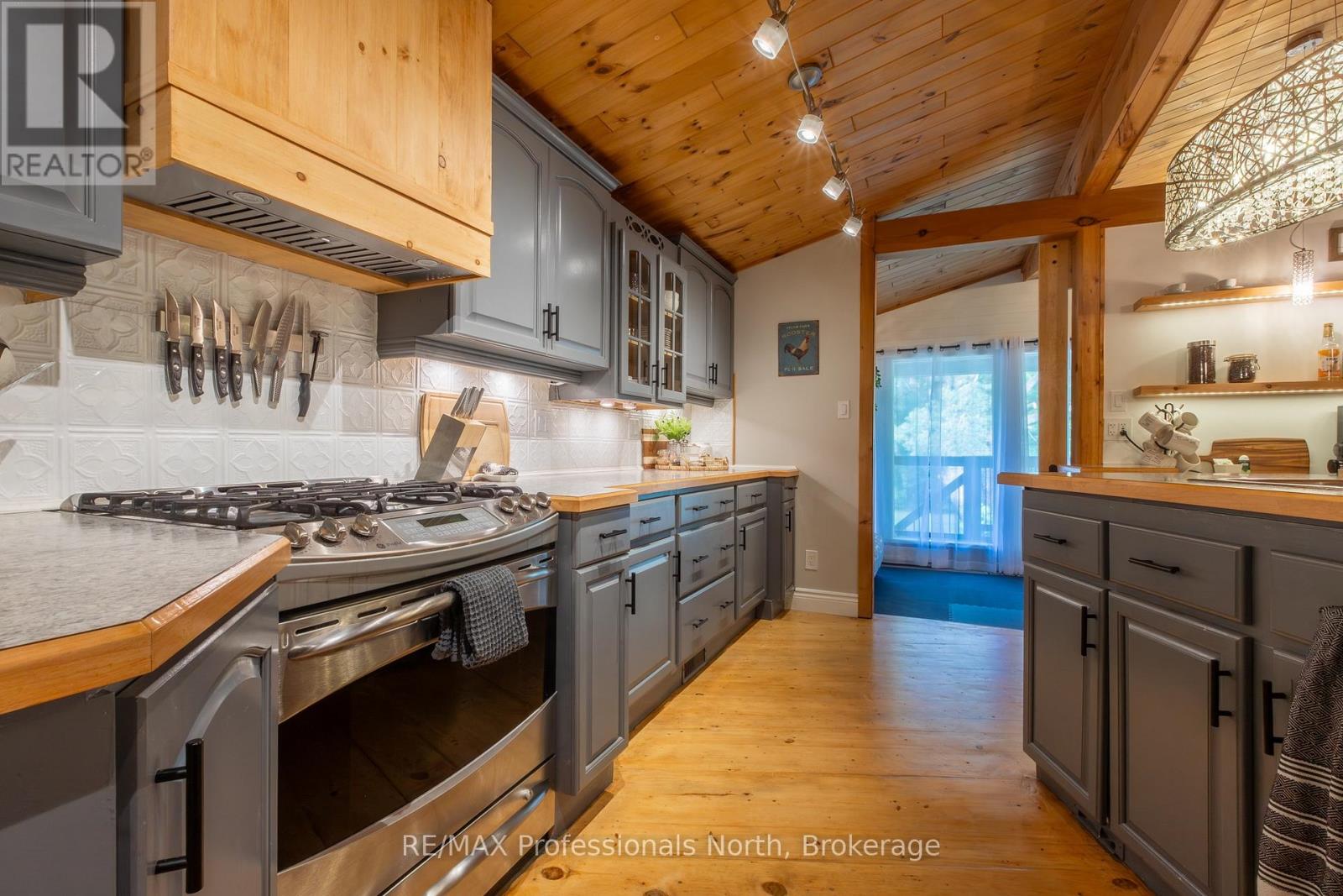 55 GLEN ACRES ROAD - 10