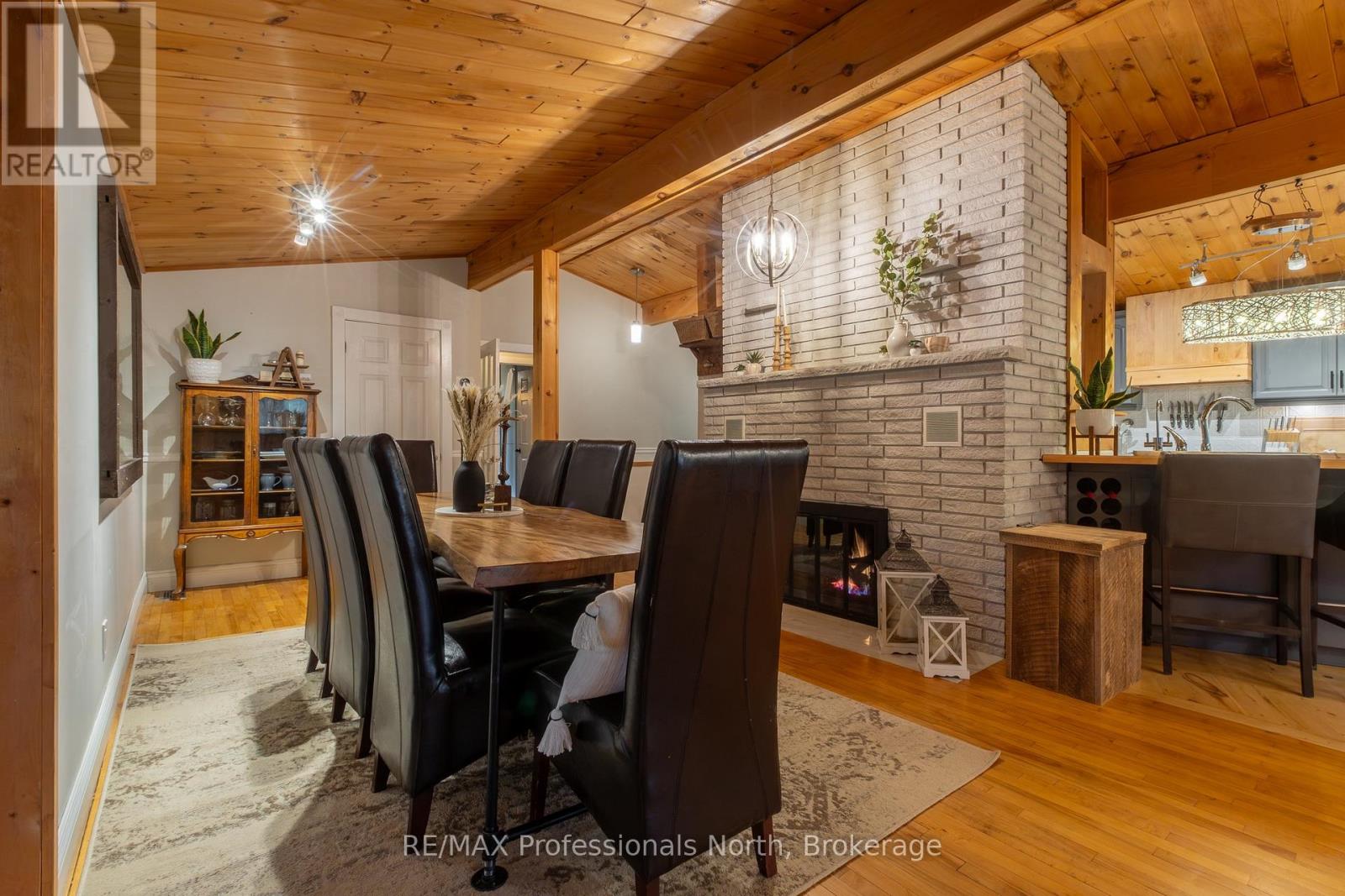 55 GLEN ACRES ROAD - 16