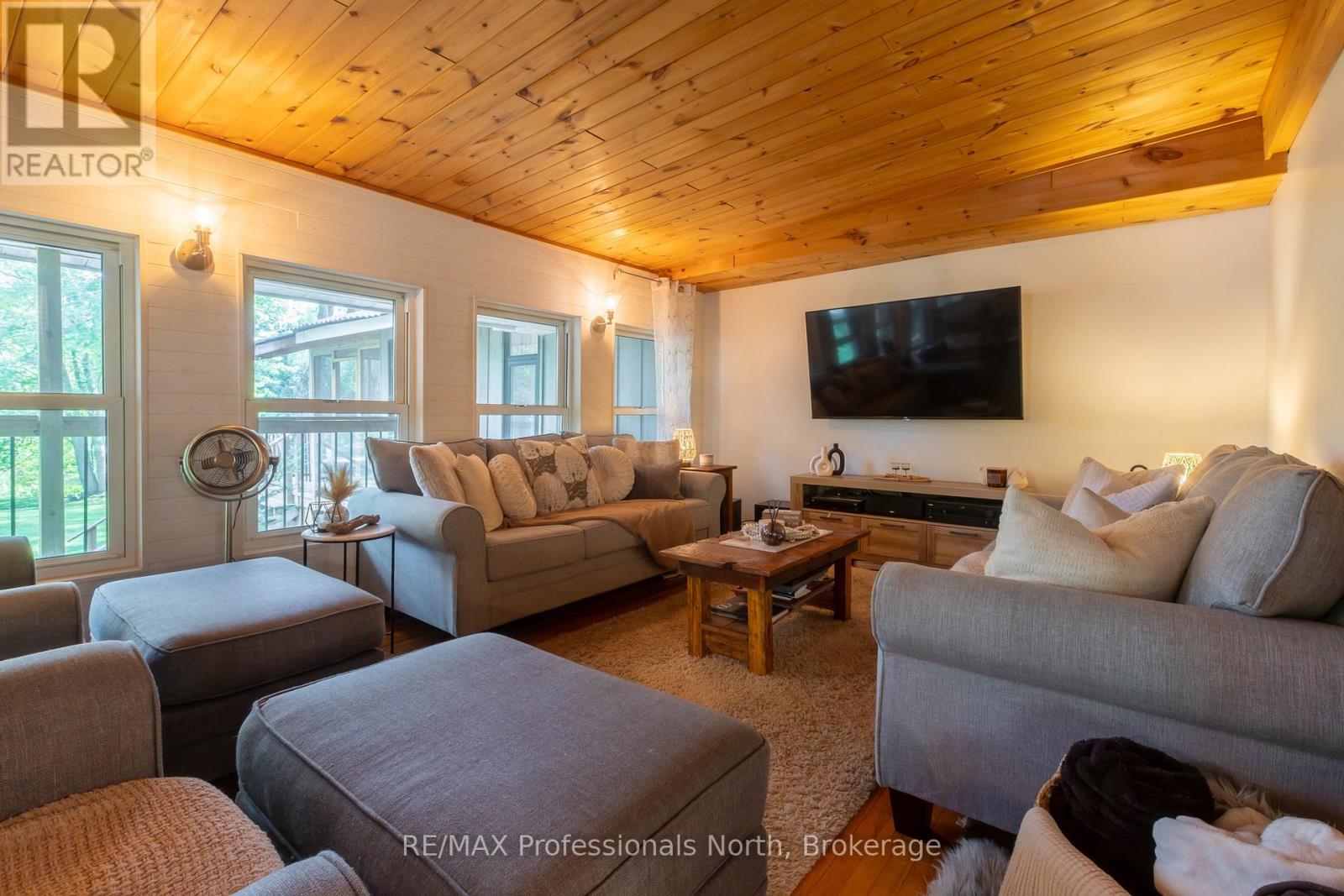 55 GLEN ACRES ROAD - 17