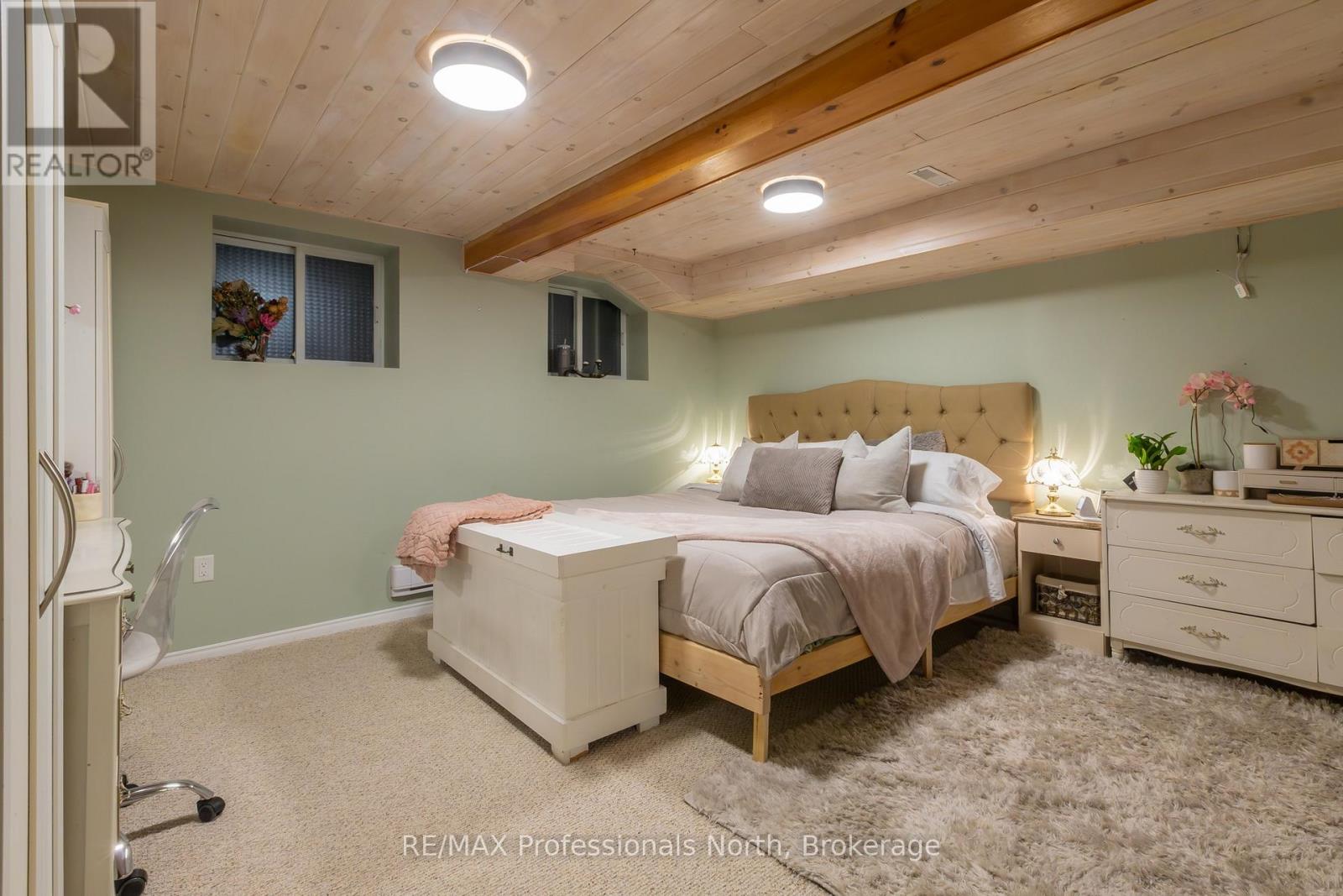 55 GLEN ACRES ROAD - 31