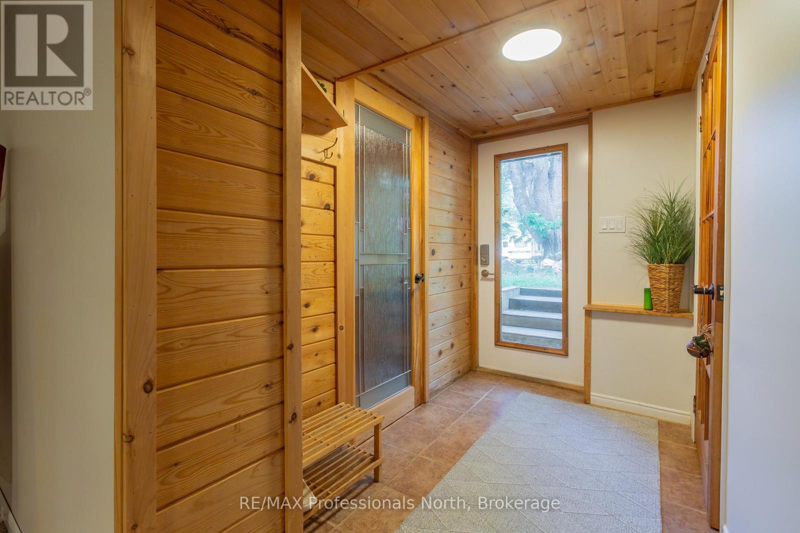 55 GLEN ACRES ROAD - 33