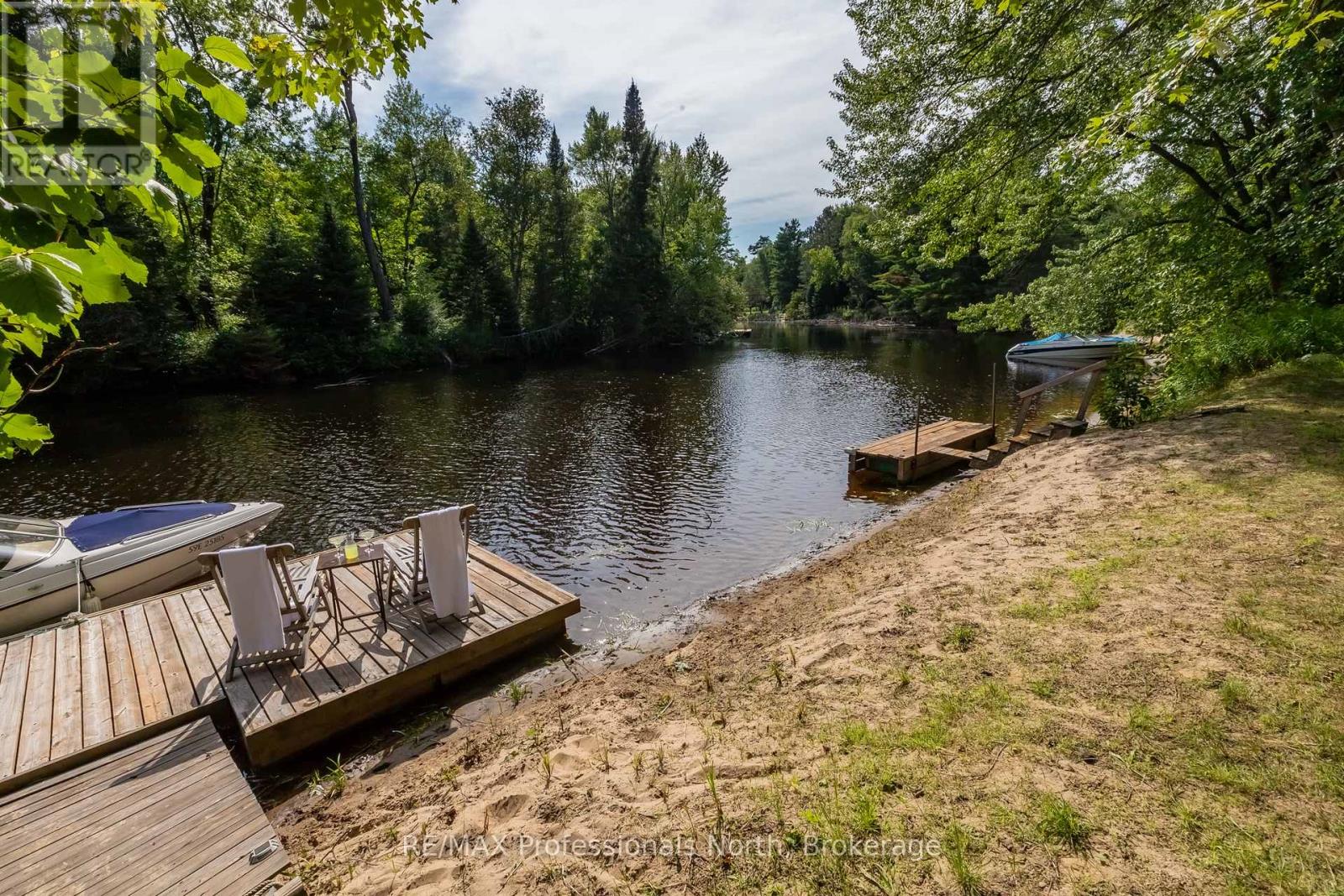 55 GLEN ACRES ROAD - 43
