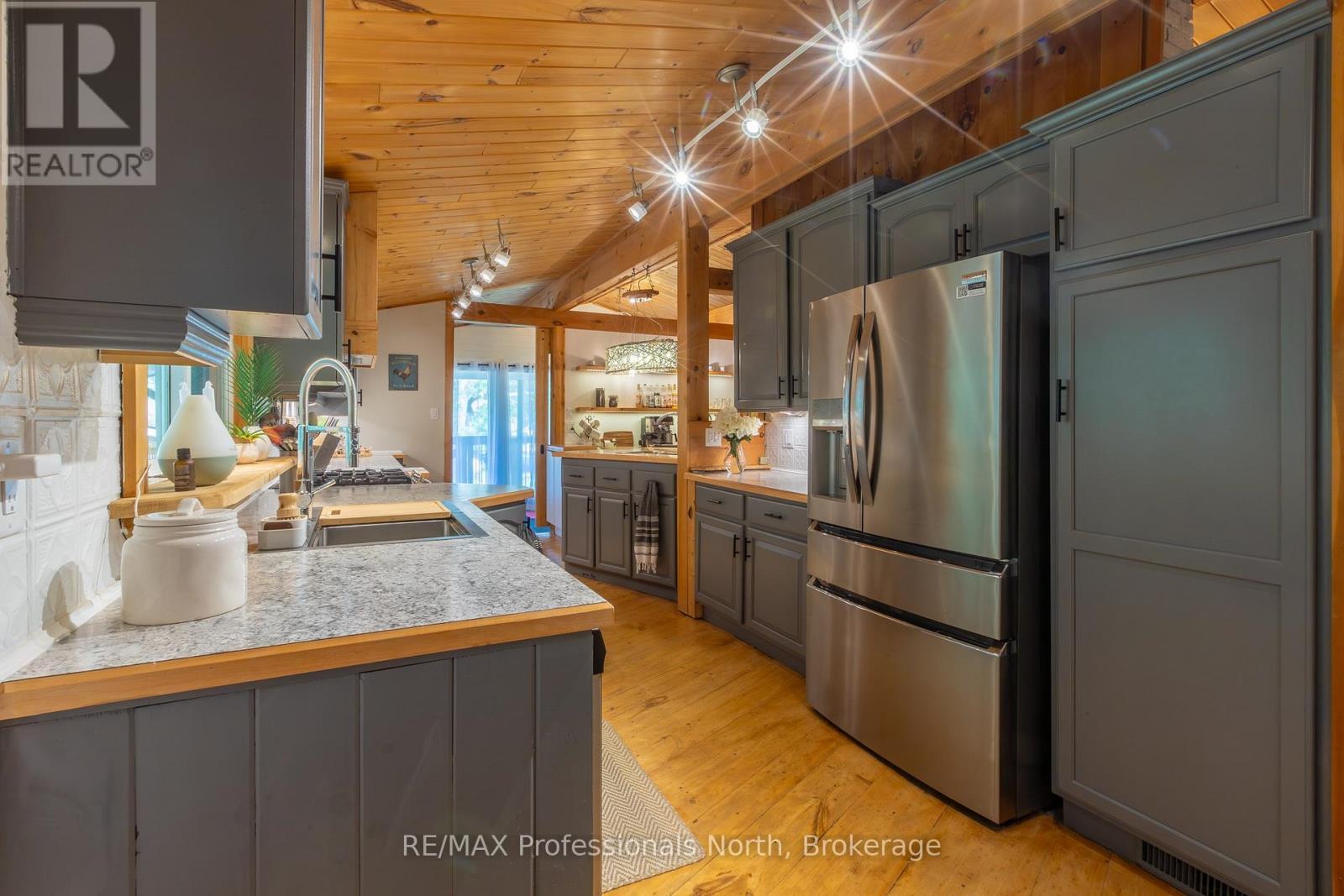 55 GLEN ACRES ROAD - 9
