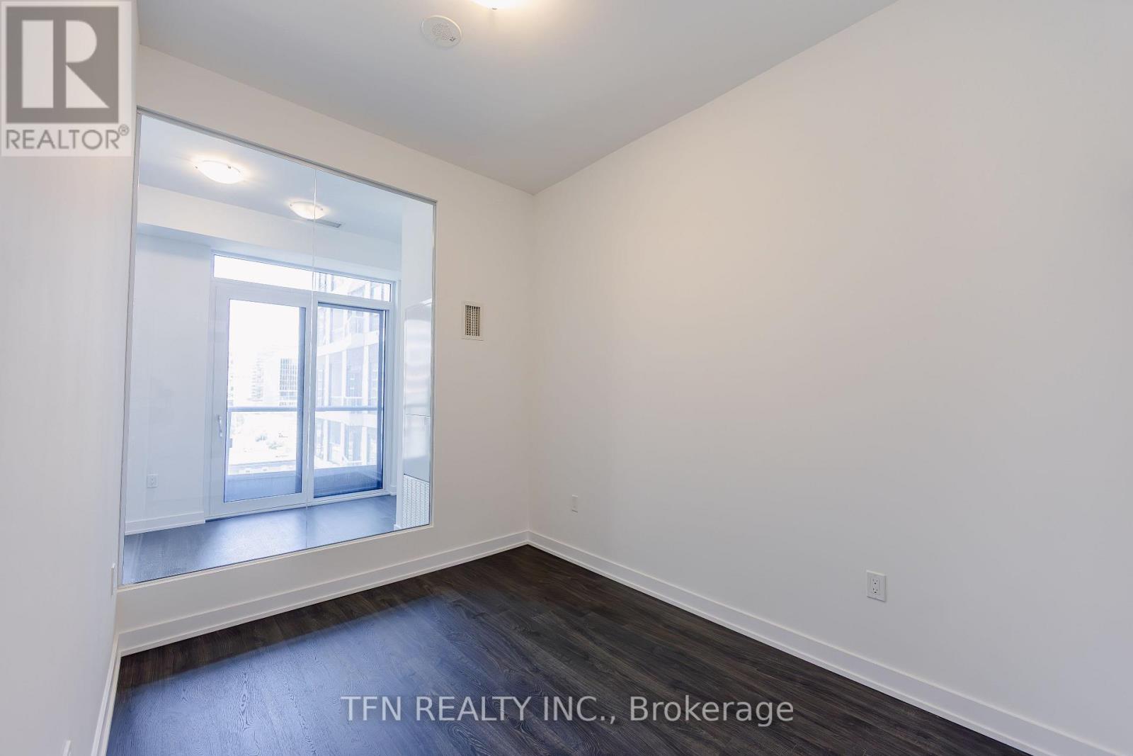 #513 15 RICHARDSON STREET - 2
