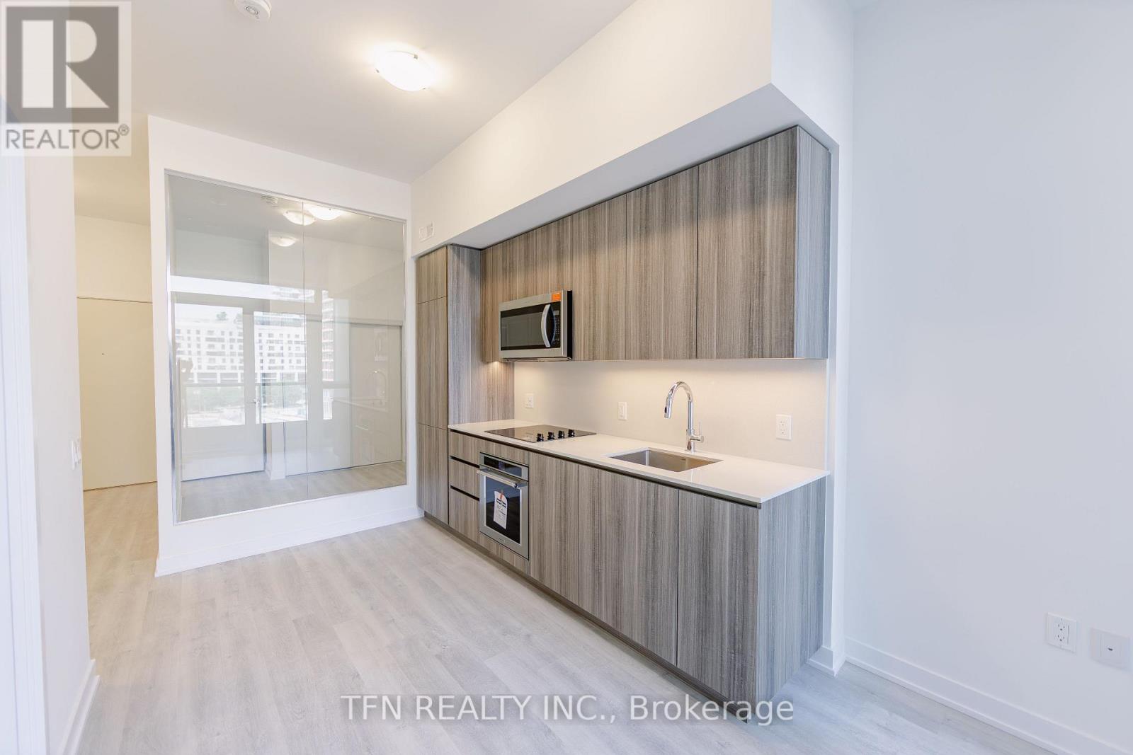 #514 15 RICHARDSON STREET - 1