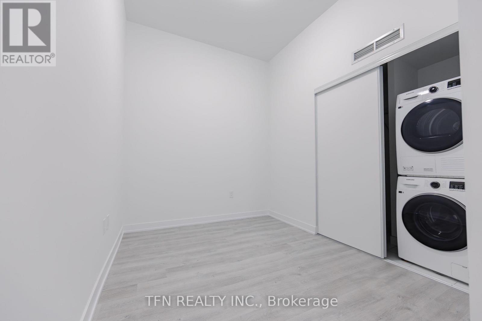 #514 15 RICHARDSON STREET - 13