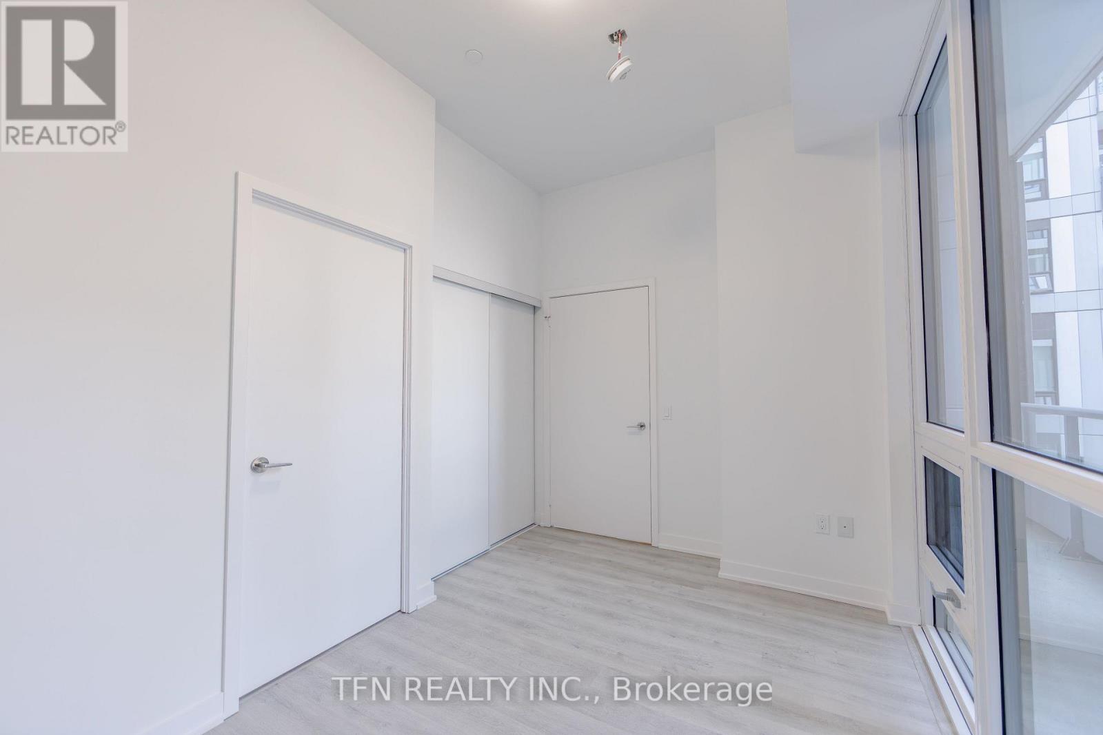#514 15 RICHARDSON STREET - 7