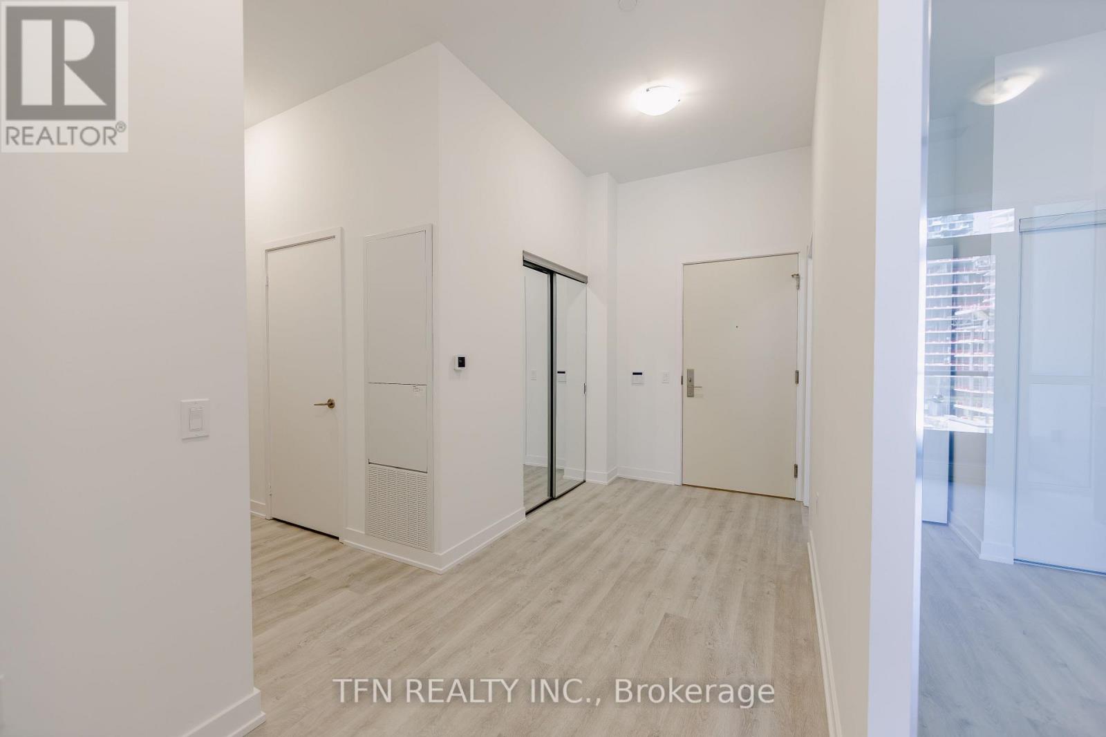 #514 15 RICHARDSON STREET - 9