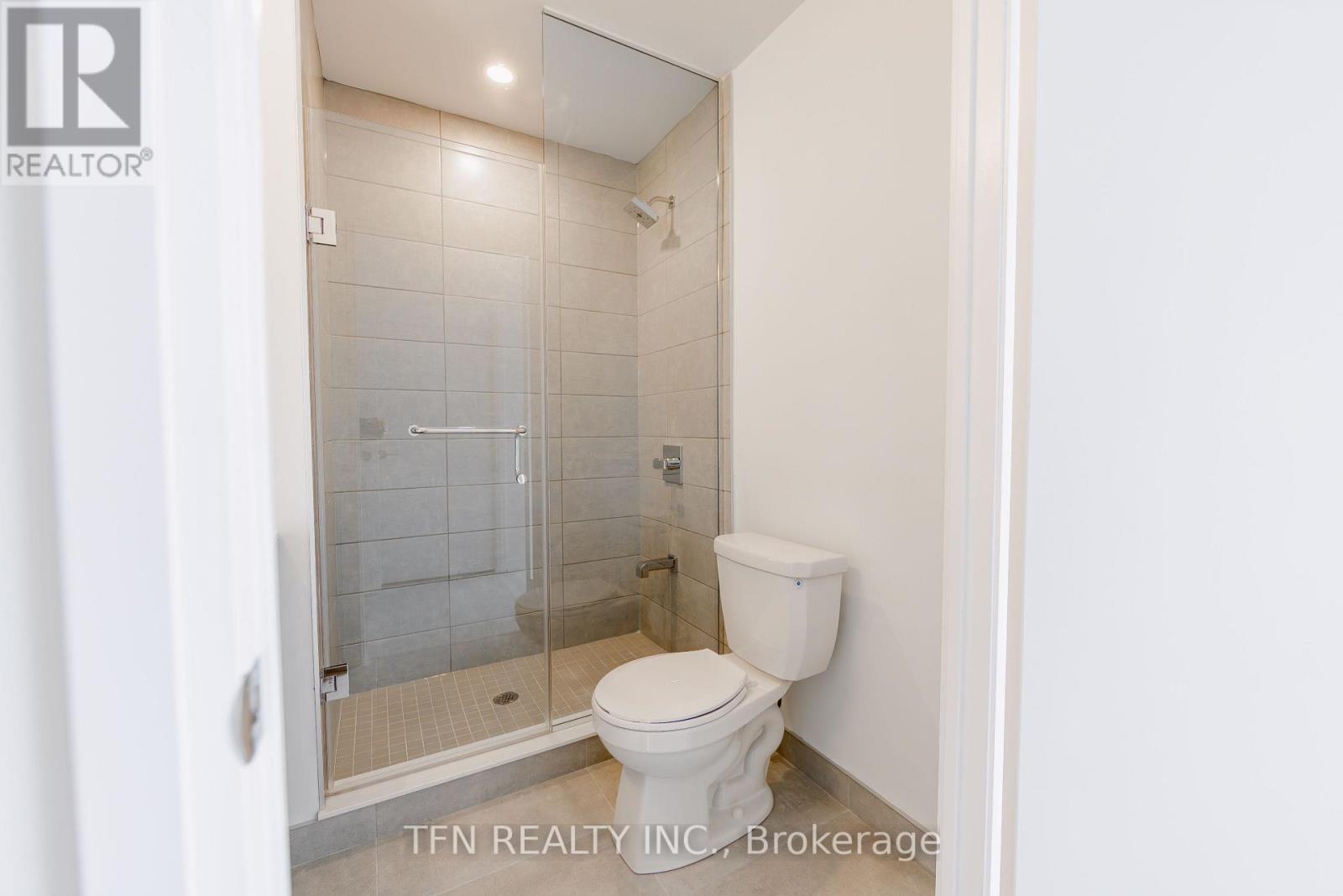 #1318 15 RICHARDSON STREET - 11