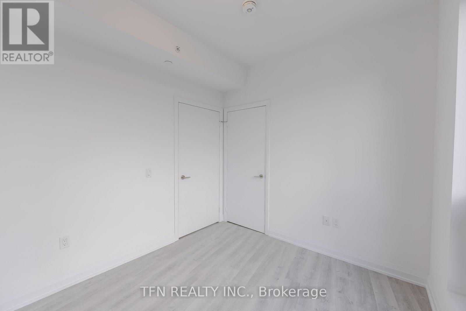 #1318 15 RICHARDSON STREET - 16