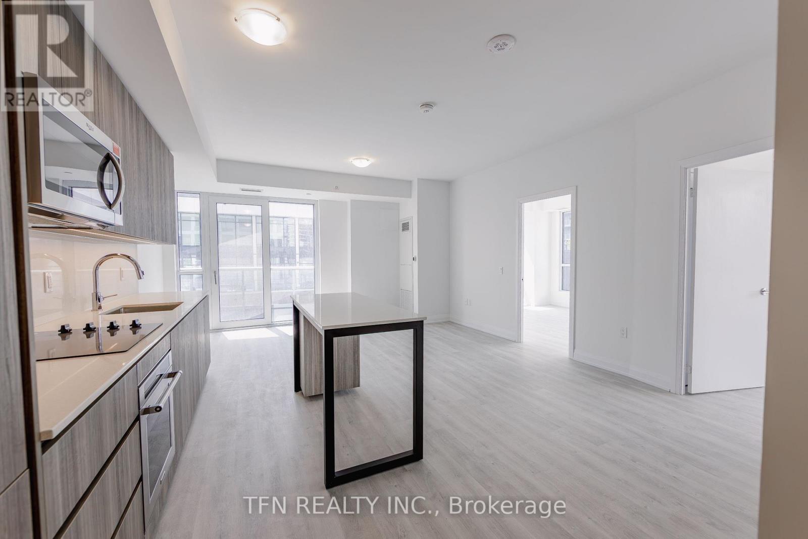 #1318 15 RICHARDSON STREET - 2