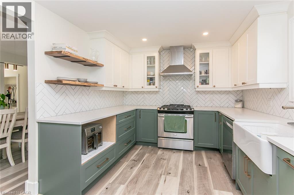 393 HURON Street - Image 17