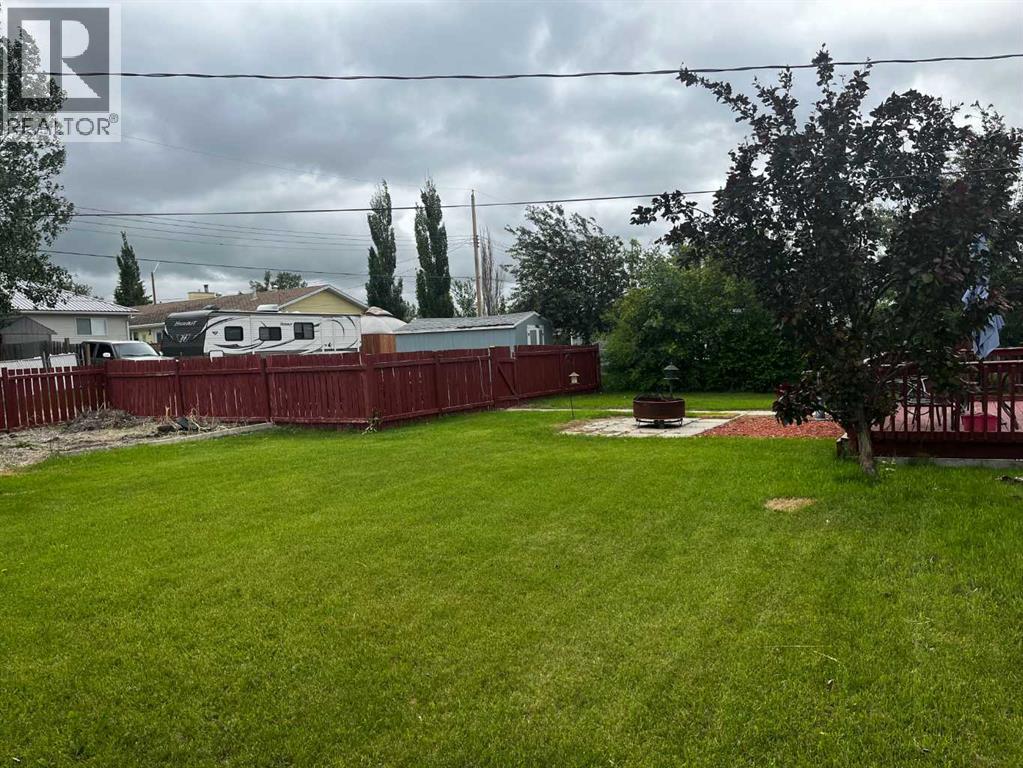 119 3 Avenue W - 3