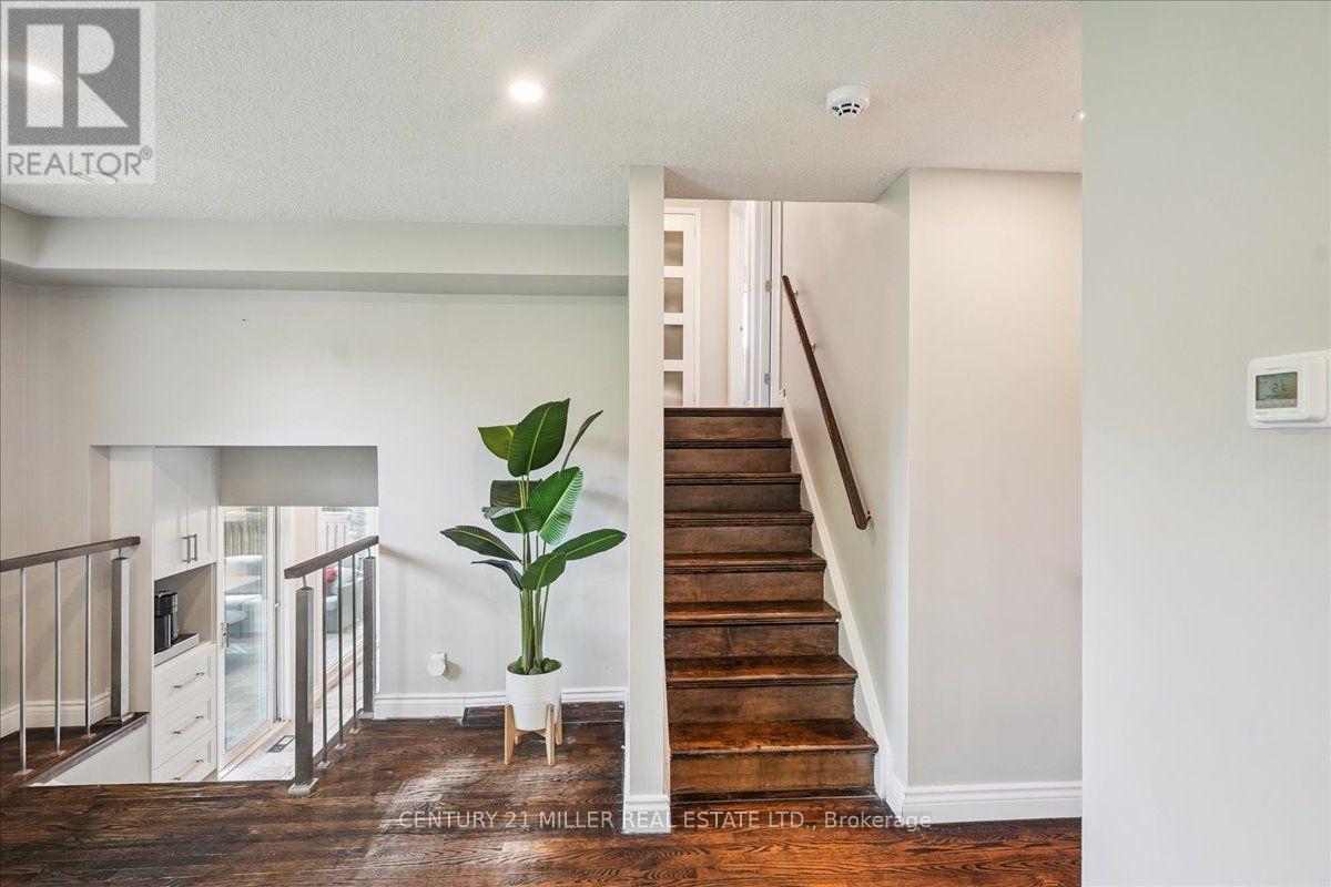 2442 WOBURN CRESCENT - Image 17
