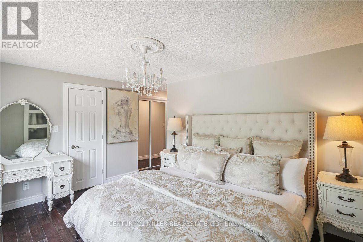 2442 WOBURN CRESCENT - Image 20