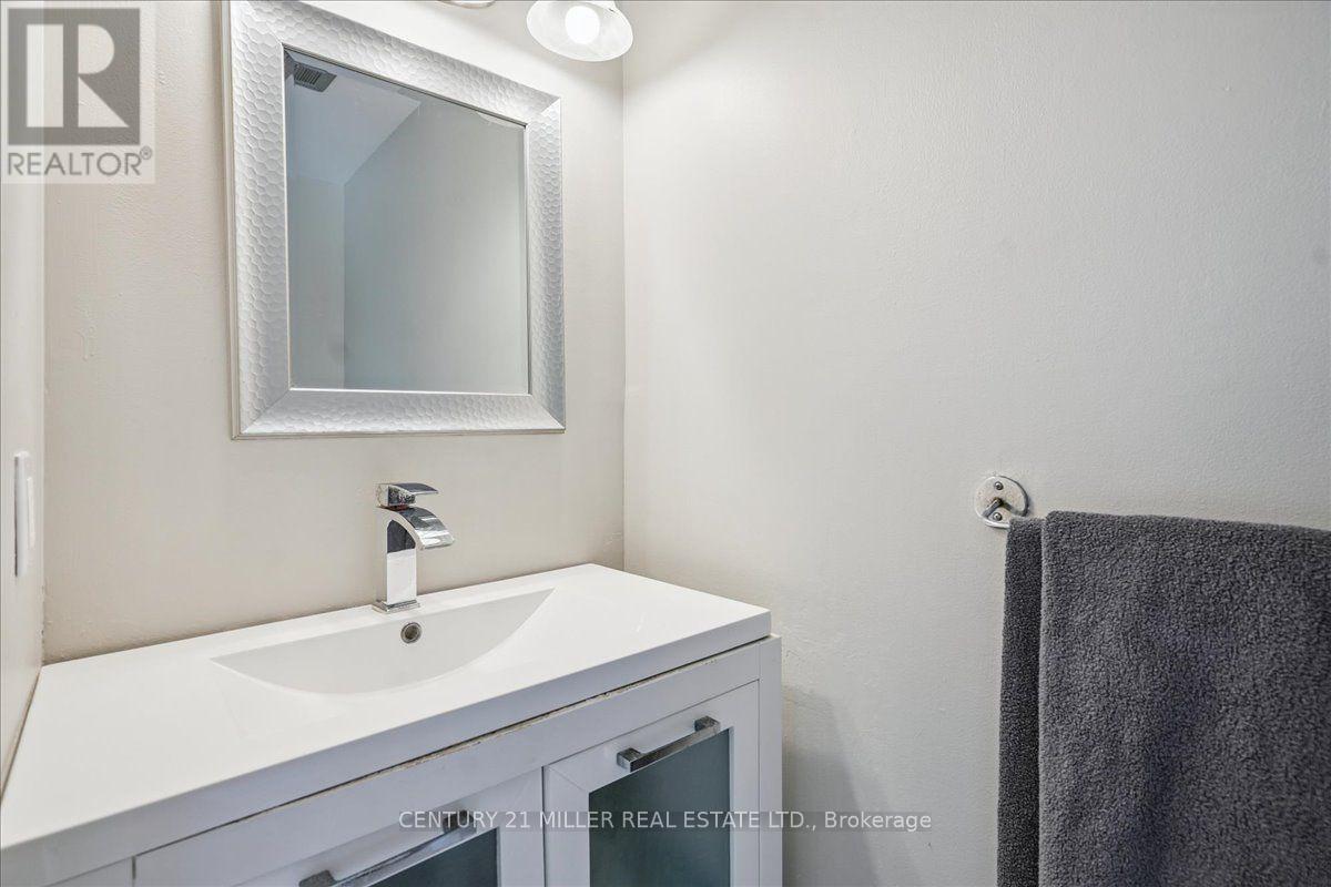 2442 WOBURN CRESCENT - Image 24