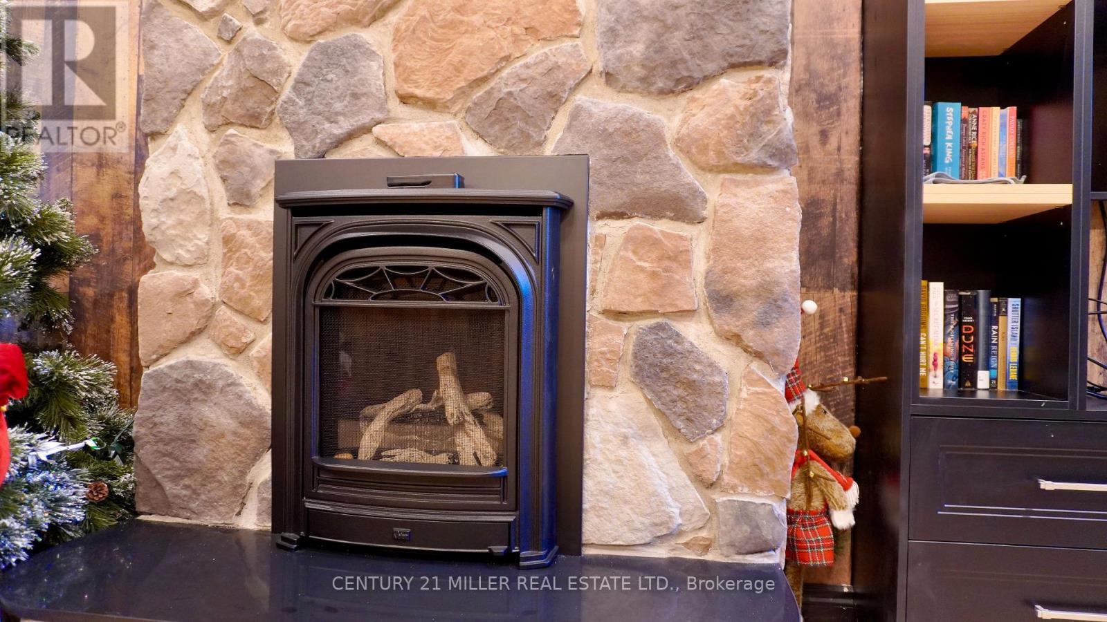 2442 WOBURN CRESCENT - Image 32