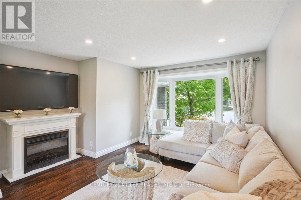 2442 WOBURN CRESCENT - Image 9