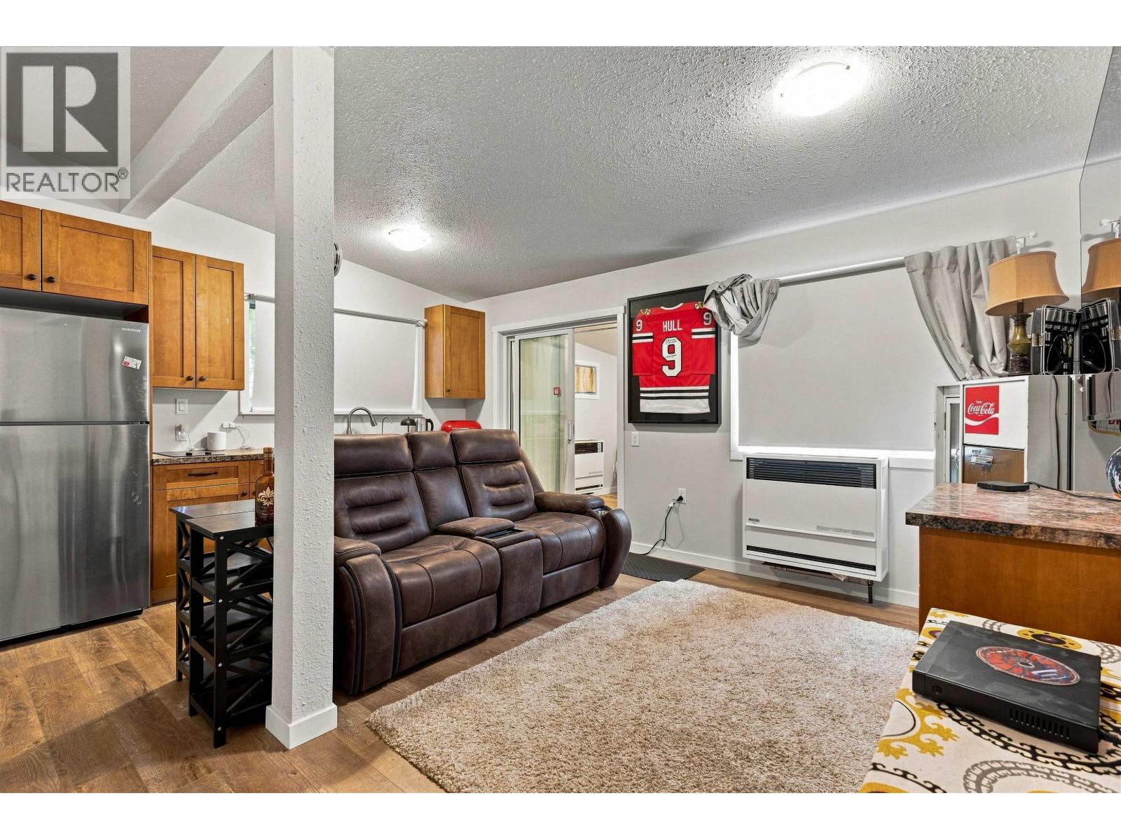 2945 THORNHILL STREET - 18