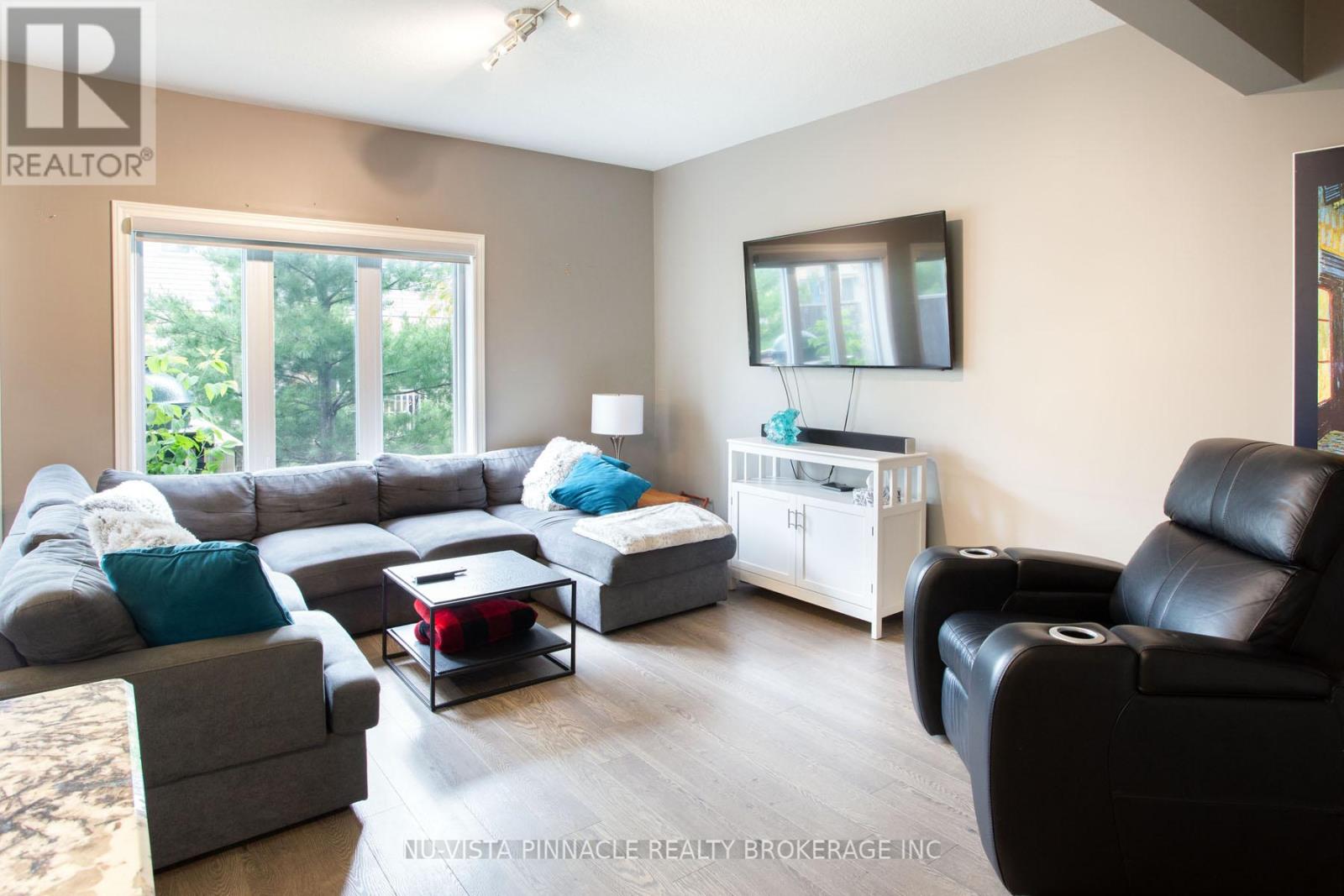 #11 1924 CEDARHOLLOW BOULEVARD - Image 13