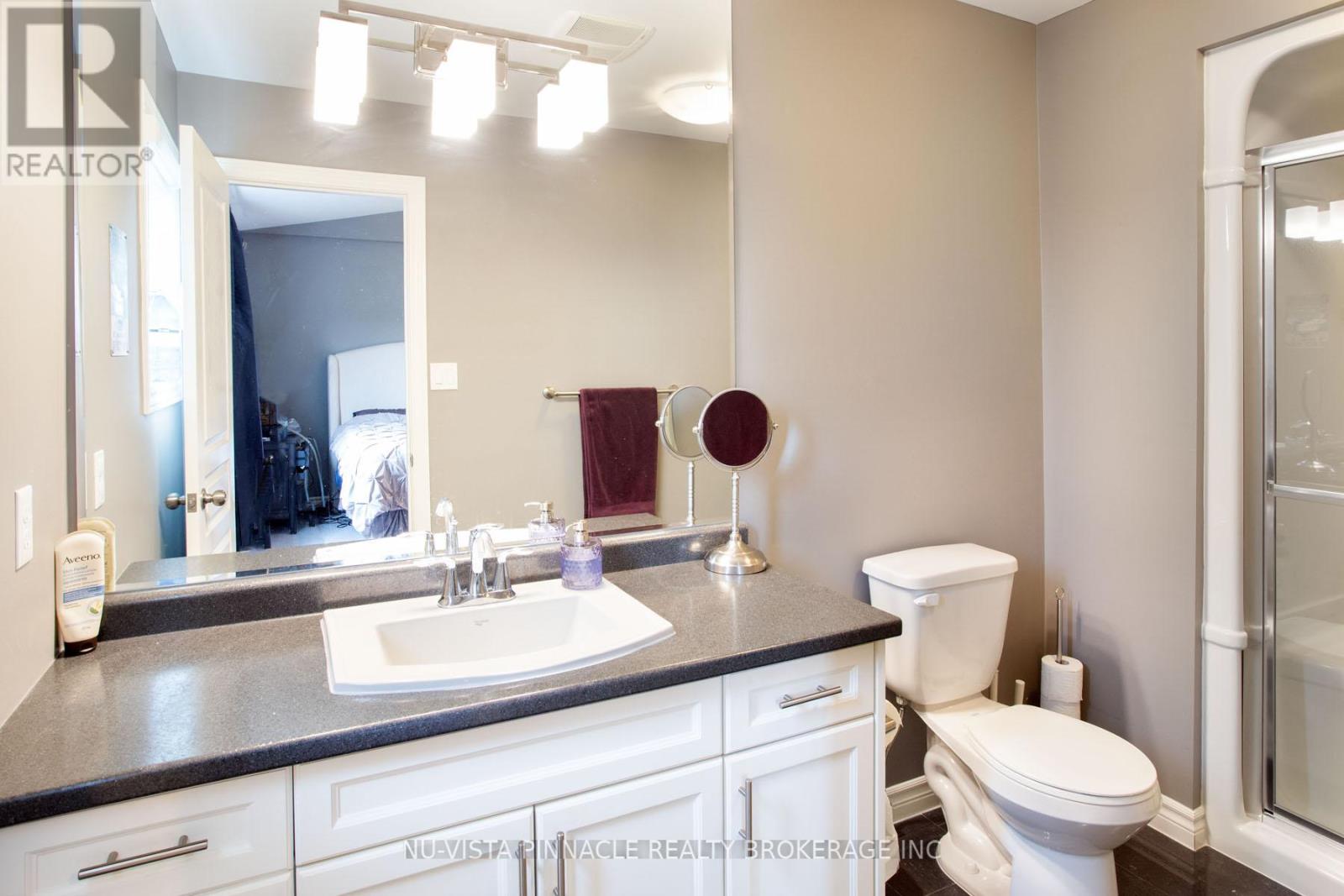 #11 1924 CEDARHOLLOW BOULEVARD - Image 27