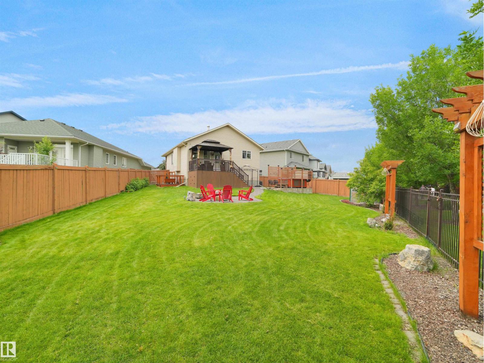 3704 141 AV NW - 5