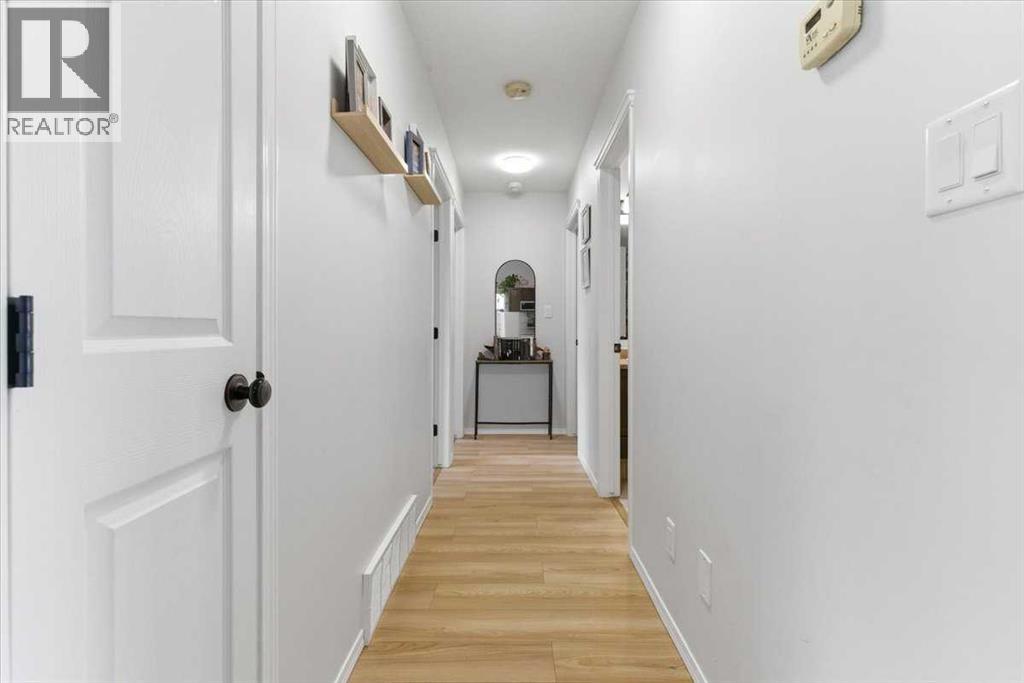 11218 76 Avenue - 9